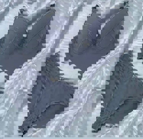 ست شورت و سوتین اسفنجی فنردار طرح خفاشی