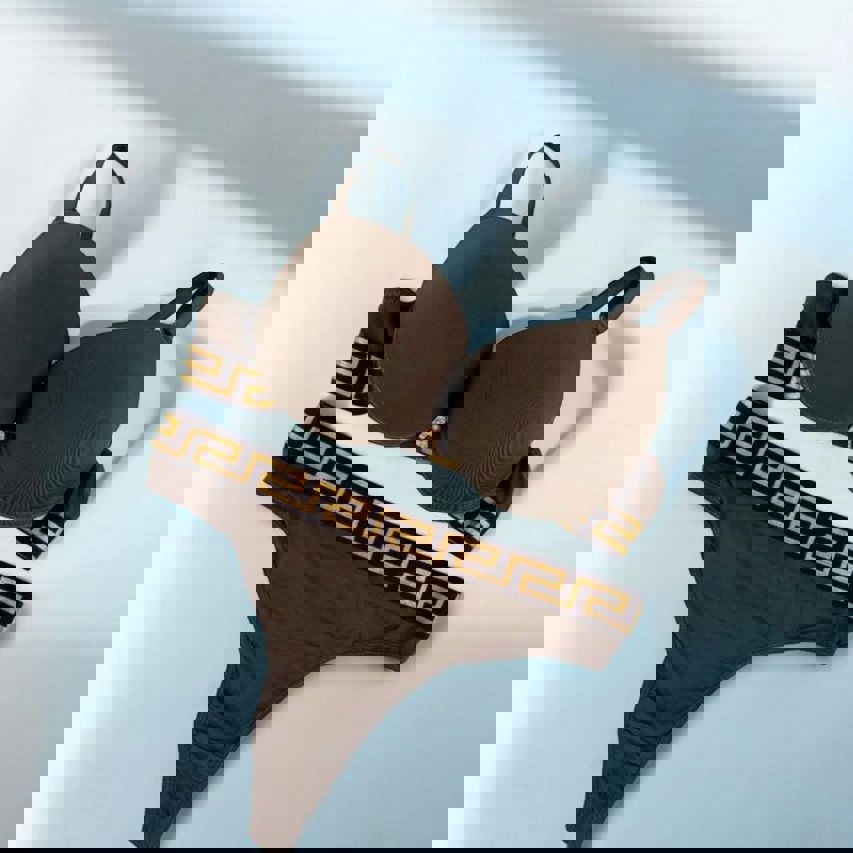 ست شورت و سوتین اسفنجی کش پهن طرح گوچی